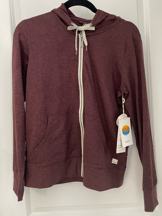 Vuori Tops - NEW Vuori Women's Halo Performance Hoodie 2.0 RUBY HEATHER Casual Athleisure.  2